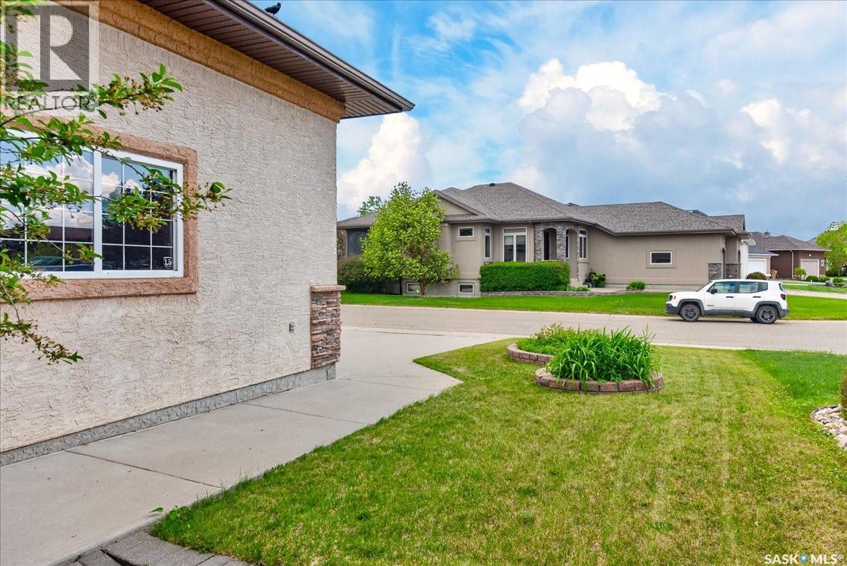 8338 Wascana Gardens Way, Regina, Saskatchewan  S4V 1E8 - Photo 7 - SK038745