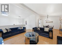 42 OAKLEY BOULEVARD, Toronto, Ontario