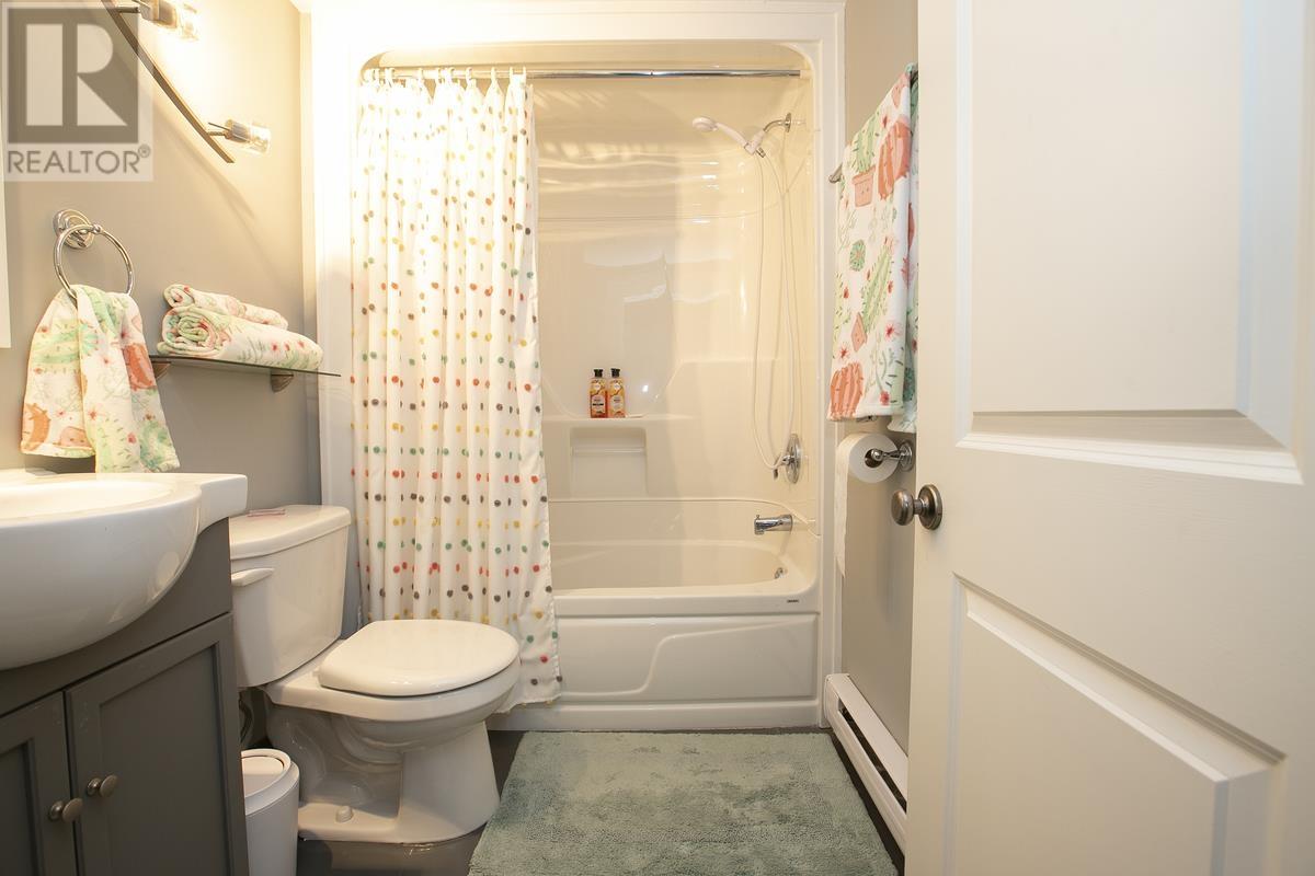 1354 Queen St E, Sault Ste. Marie, Ontario P6A 2E8 - Photo 41 - SM261370