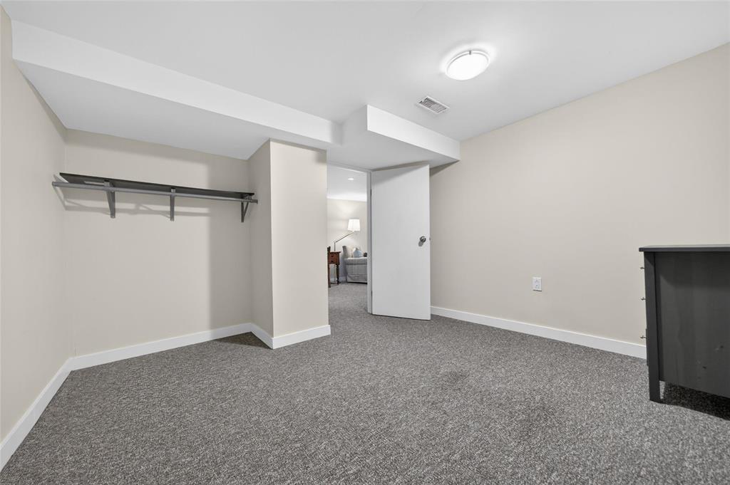 593 Alverstone Street, Winnipeg, Manitoba  R3G 2B8 - Photo 25 - 202613222