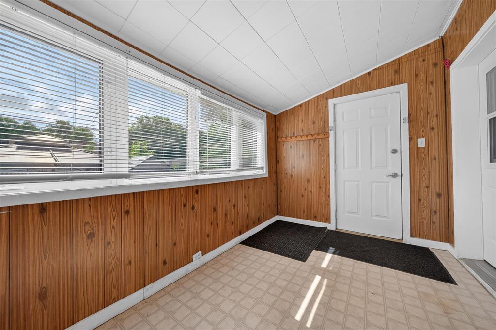 593 Alverstone Street, Winnipeg, Manitoba  R3G 2B8 - Photo 31 - 202613222