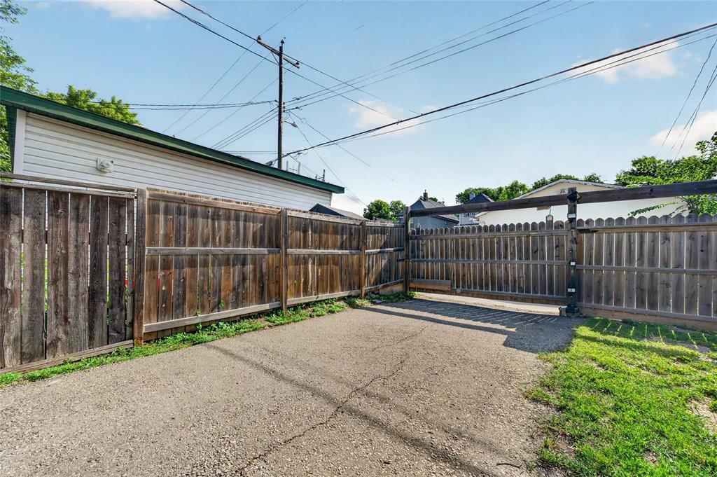 593 Alverstone Street, Winnipeg, Manitoba  R3G 2B8 - Photo 36 - 202613222