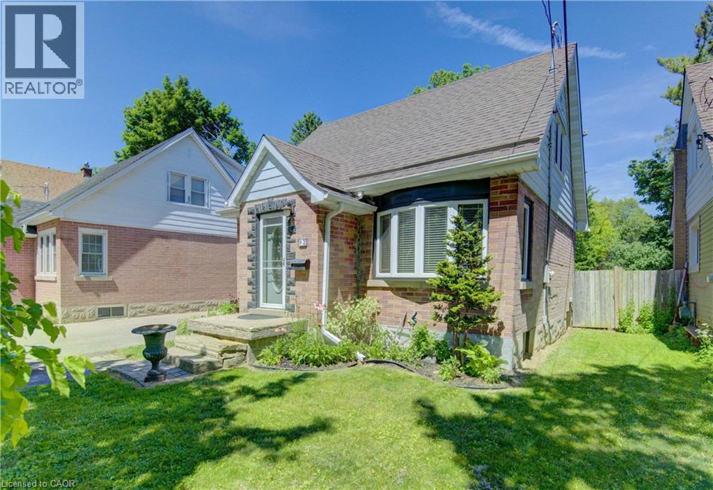 72 Pleasant Avenue, Kitchener, Ontario  N2M 4A4 - Photo 4 - 40837639
