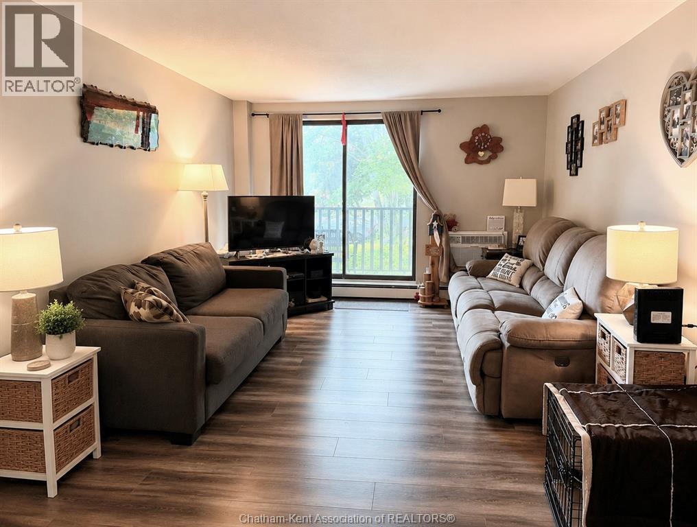 225 Campus Parkway Parkway Unit# 212, Chatham, Ontario  N7L 4X2 - Photo 1 - 26010115