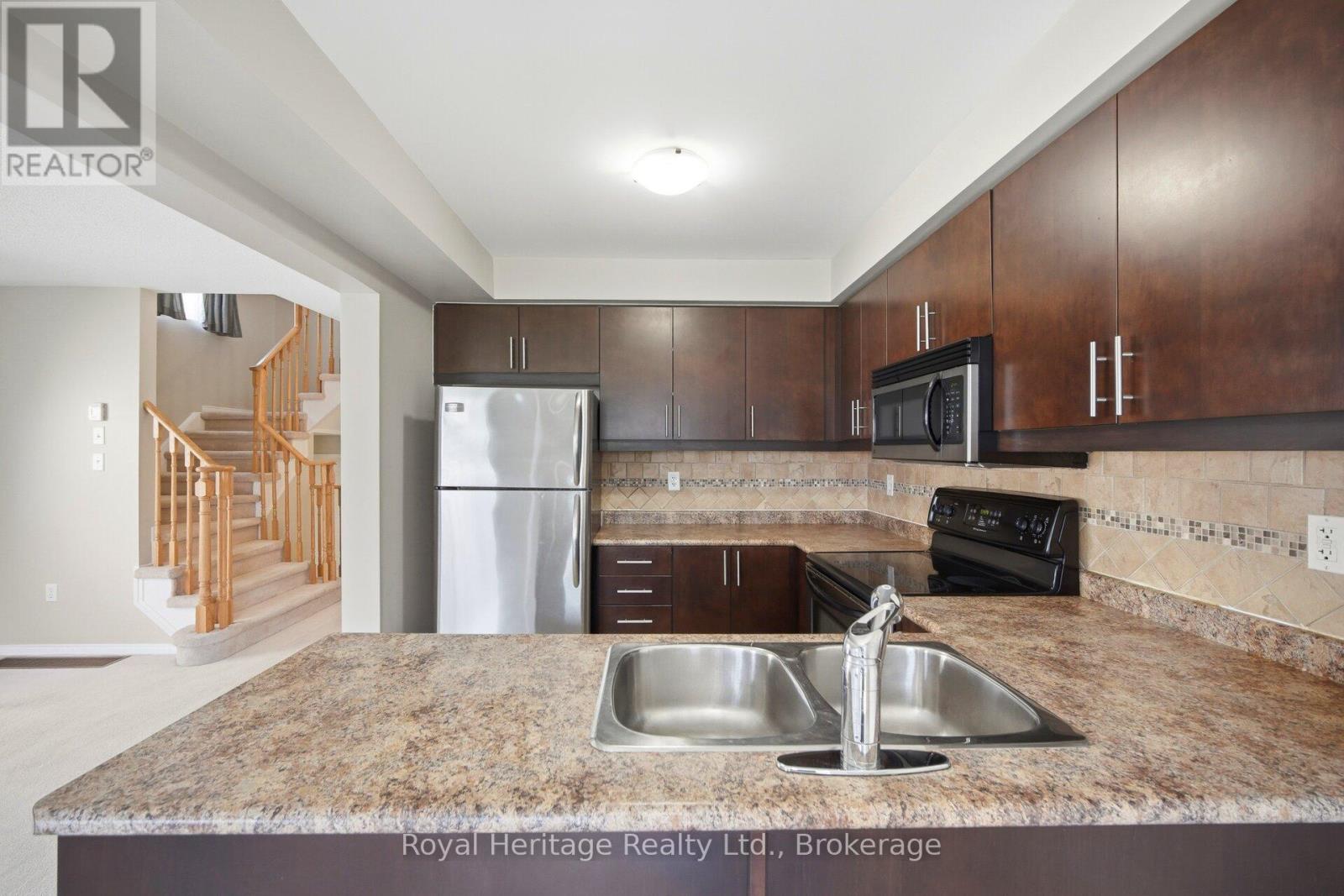 933 Fetchison Drive, Oshawa (Taunton), Ontario  L1K 0L3 - Photo 7 - E13419702