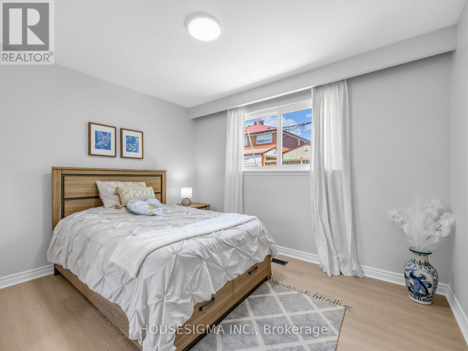 51 Tisdale Avenue, Toronto, Ontario  M4A 1Y6 - Photo 19 - C13419344