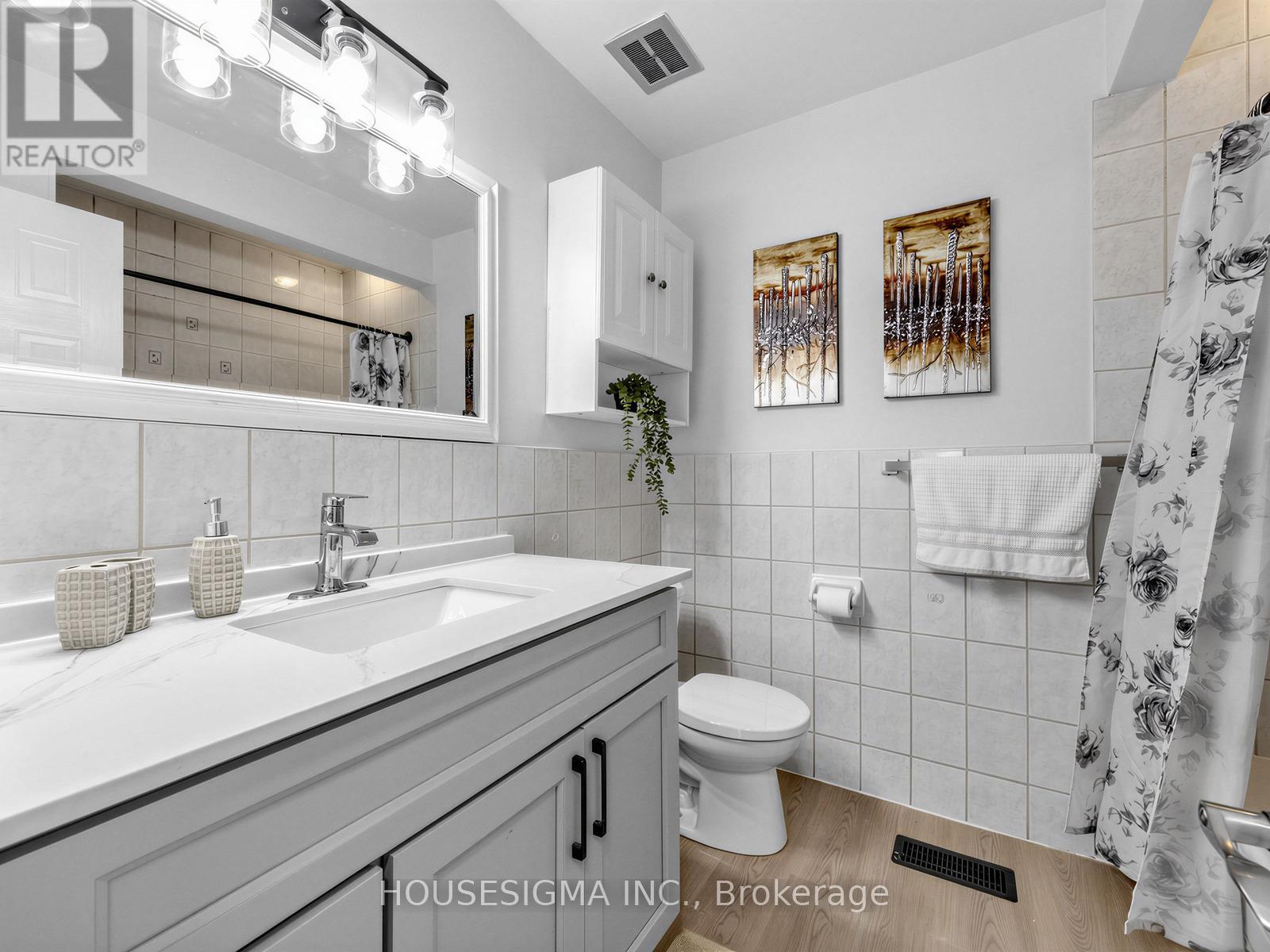 51 Tisdale Avenue, Toronto, Ontario  M4A 1Y6 - Photo 20 - C13419344