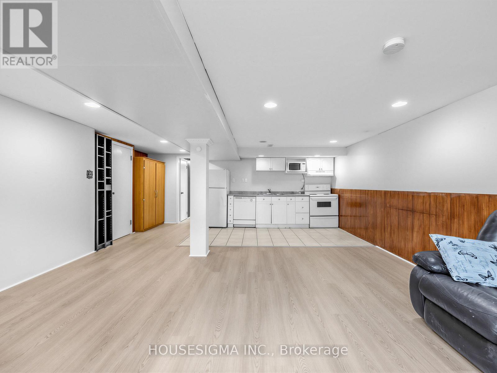 51 Tisdale Avenue, Toronto, Ontario  M4A 1Y6 - Photo 24 - C13419344