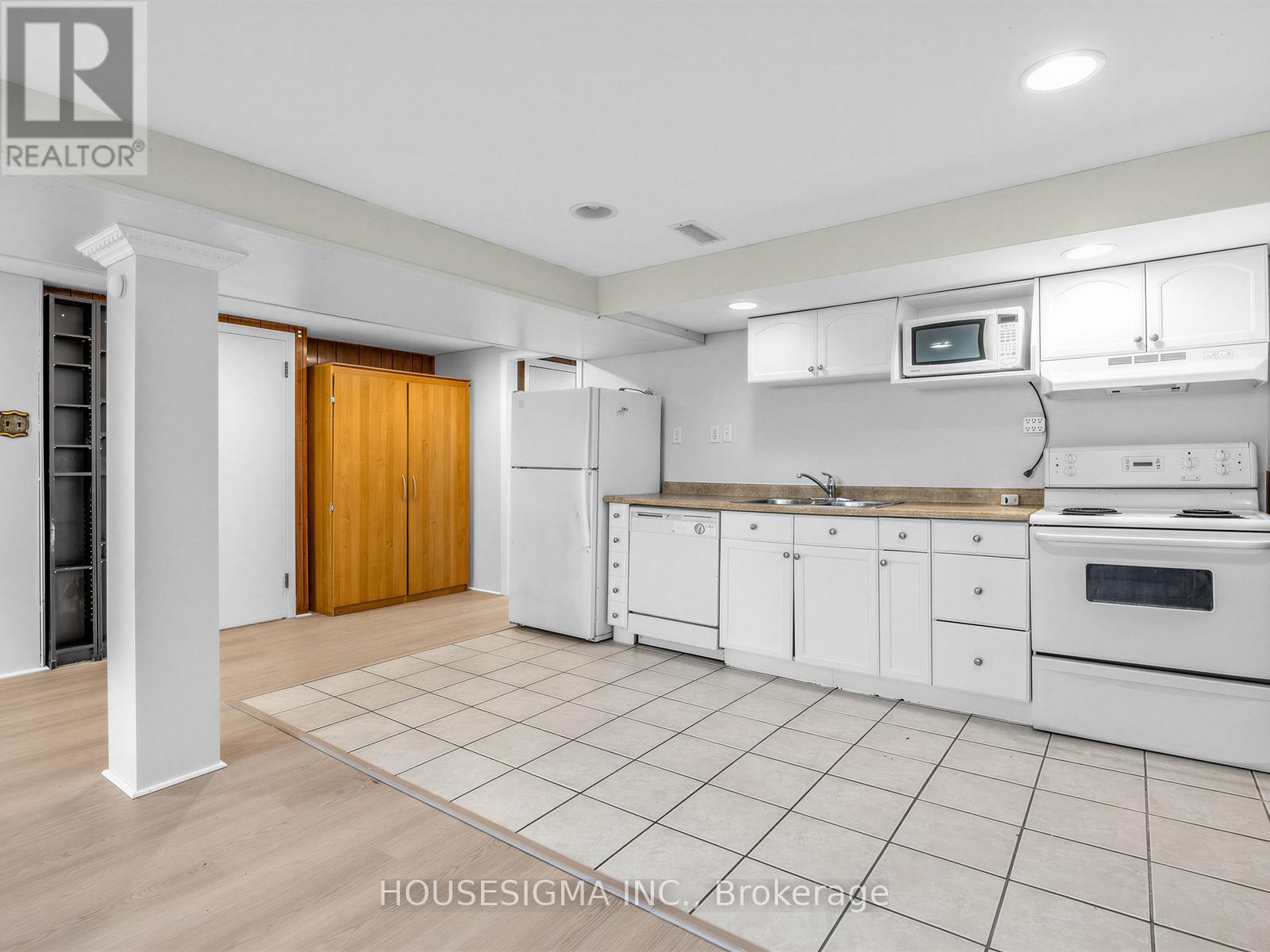 51 Tisdale Avenue, Toronto, Ontario  M4A 1Y6 - Photo 25 - C13419344
