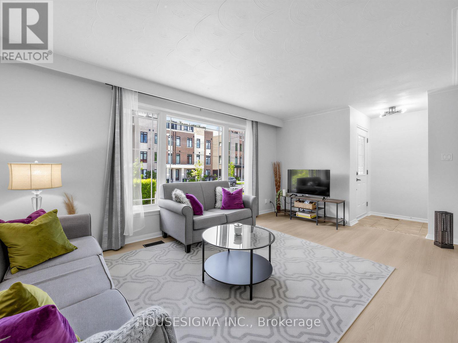 51 Tisdale Avenue, Toronto, Ontario  M4A 1Y6 - Photo 5 - C13419344