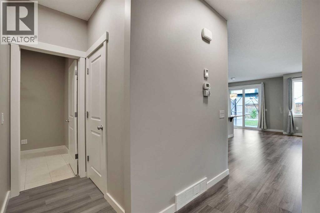 22 Sherwood Road Nw, Calgary, Alberta  T3R 0N8 - Photo 7 - A2318322