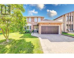 27 SUGARBUSH SQUARE, Toronto, Ontario