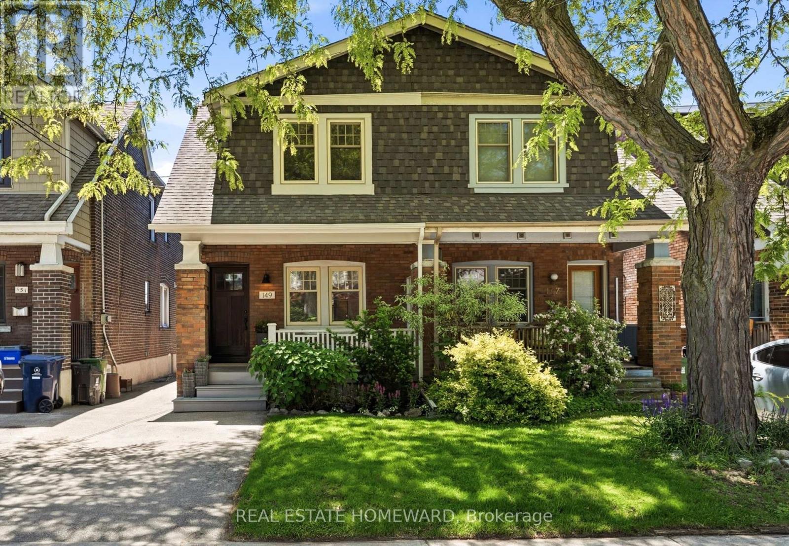 149 WOLVERLEIGH BOULEVARD, Toronto, Ontario
