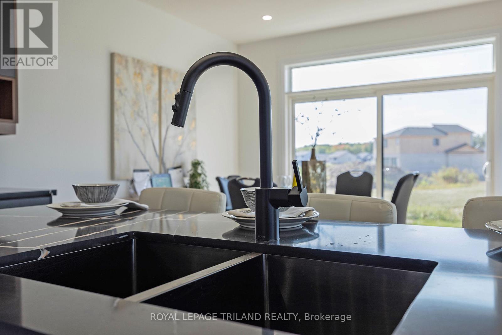 1045 Karenana Road, London South, Ontario  N6M 0K2 - Photo 43 - X13419912