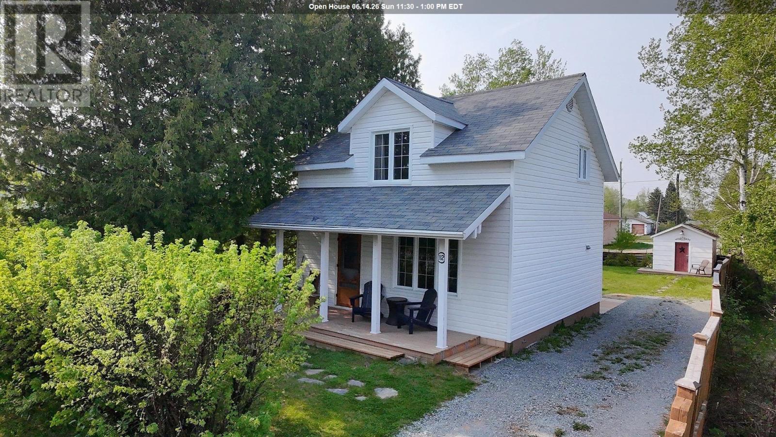 112 Queen ST, Geraldton, Ontario
