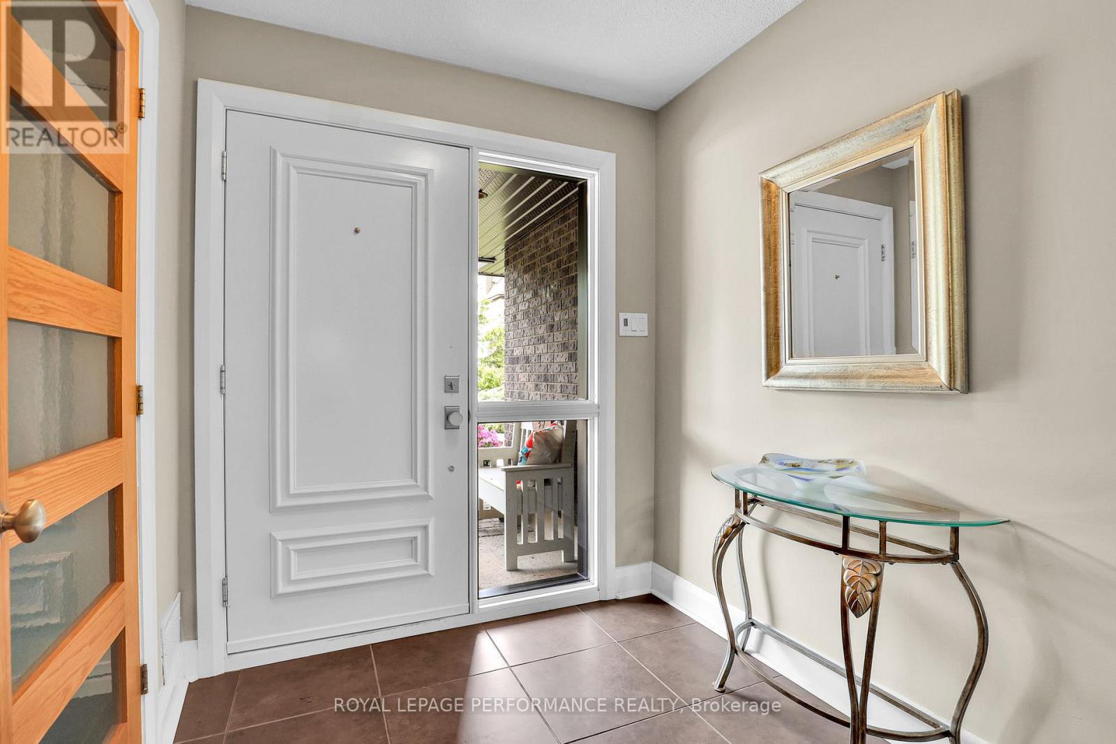 49 - 655 Richmond Road, Ottawa, Ontario K2A 3Y3 - Photo 2 - X13419778