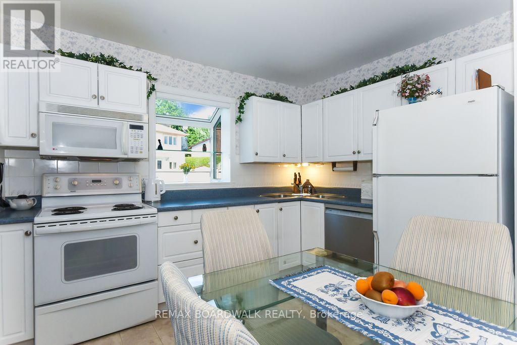 6617 Carriere Street, Ottawa, Ontario K1C 4T6 - Photo 13 - X13419782