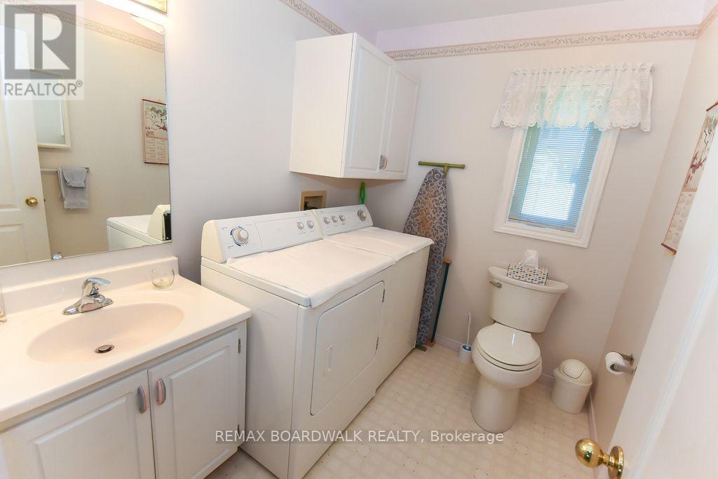 6617 Carriere Street, Ottawa, Ontario K1C 4T6 - Photo 18 - X13419782