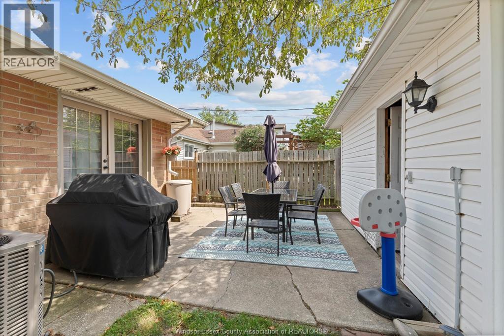 1121 Partington, Windsor, Ontario  N9B 2P3 - Photo 22 - 26013554