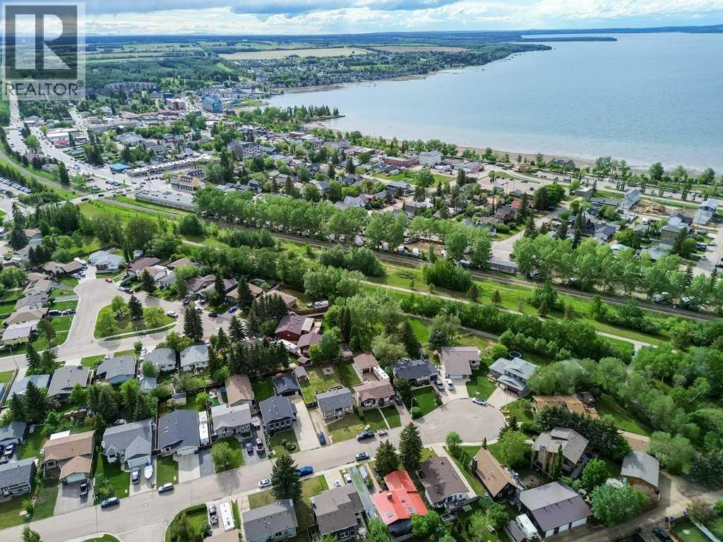 16 Willow Street, Sylvan Lake, Alberta  T4S 1M1 - Photo 31 - A2318704