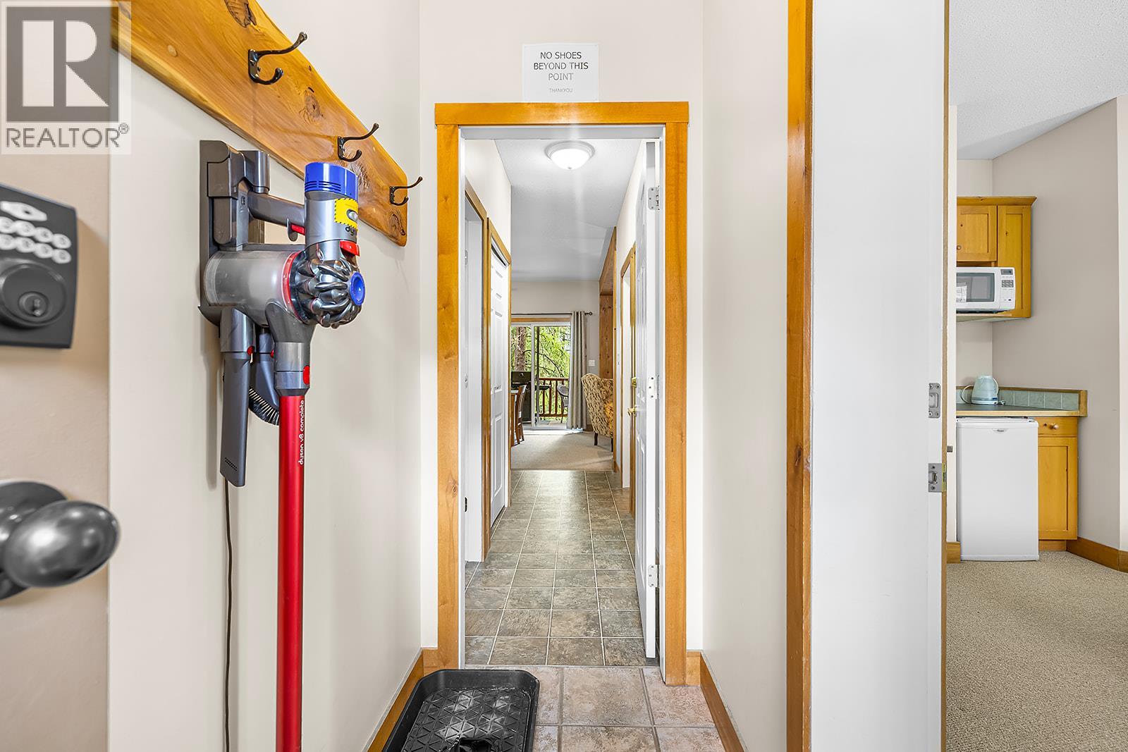 300 Stemwinder Drive Unit# 205, Kimberley, British Columbia V1A 2Y9 - Photo 6 - 10390739