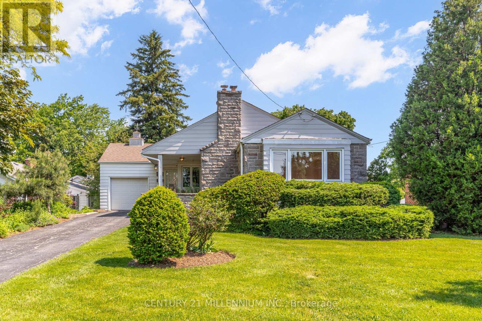 99 SUNNING HILL AVENUE, Hamilton, Ontario