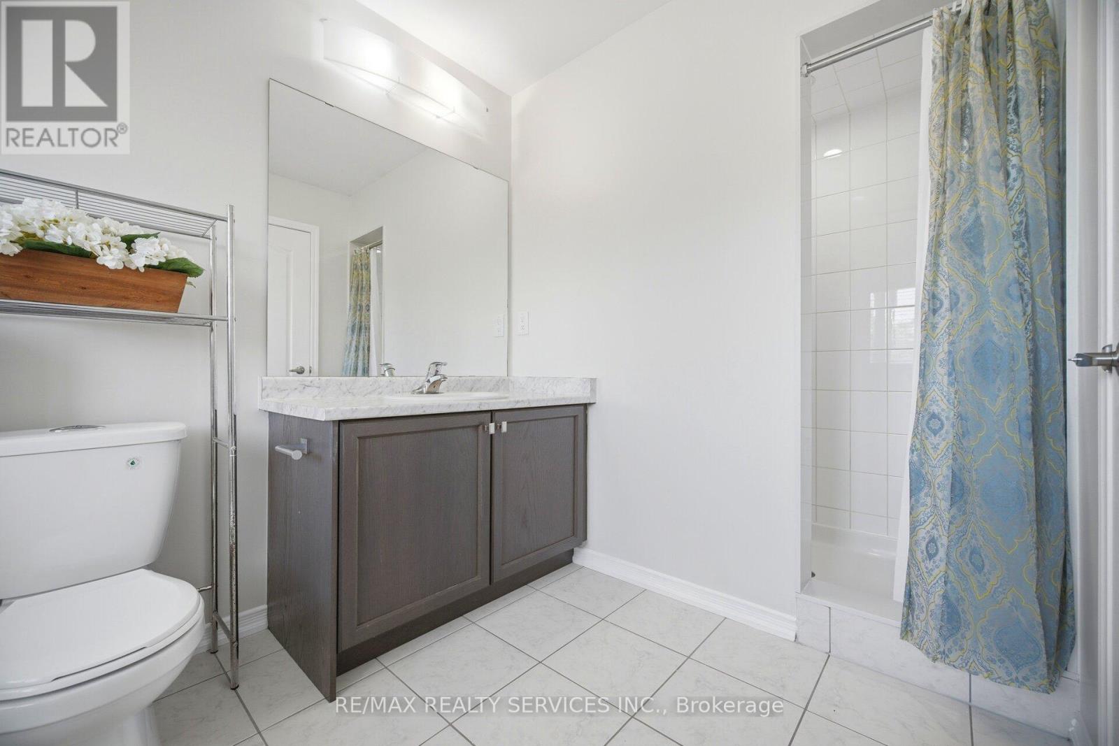 250 Esther Crescent, Thorold, Ontario L3B 0H1 - Photo 27 - X13419456