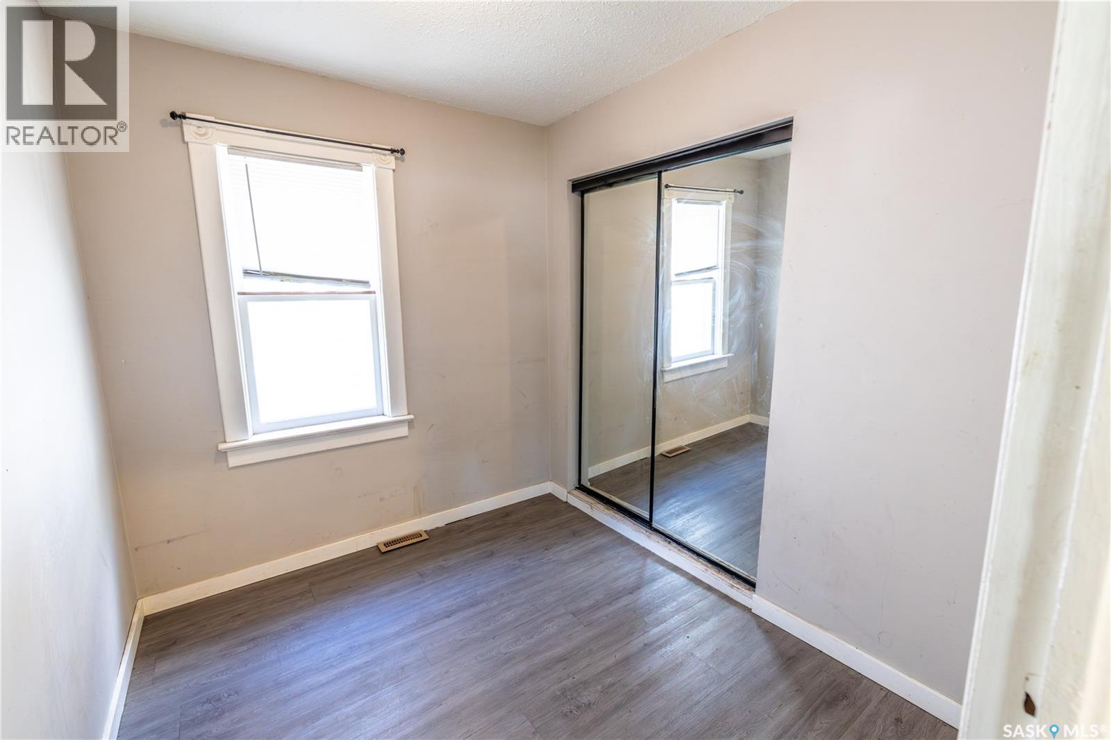 1205 1st Avenue Nw, Moose Jaw, Saskatchewan  S6H 3N5 - Photo 5 - SK038721