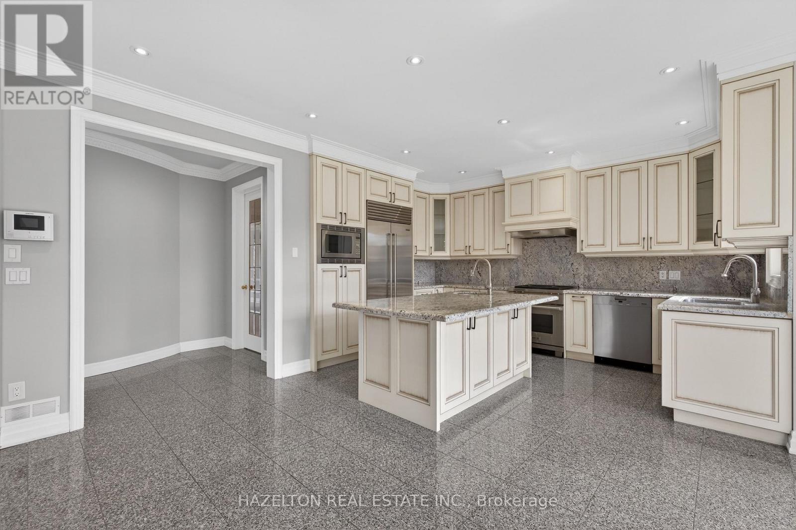 173 Holmes Avenue, Toronto, Ontario  M2N 4M7 - Photo 9 - C13419674