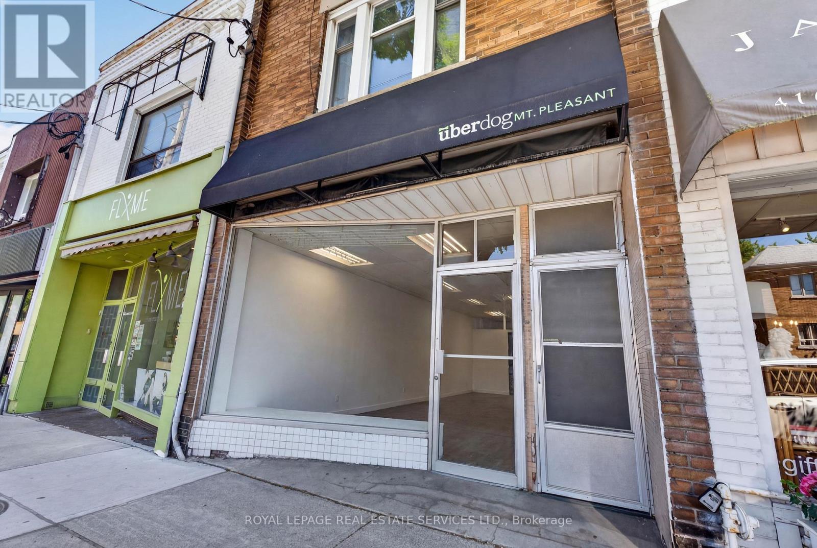 571 MOUNT PLEASANT ROAD, Toronto, Ontario