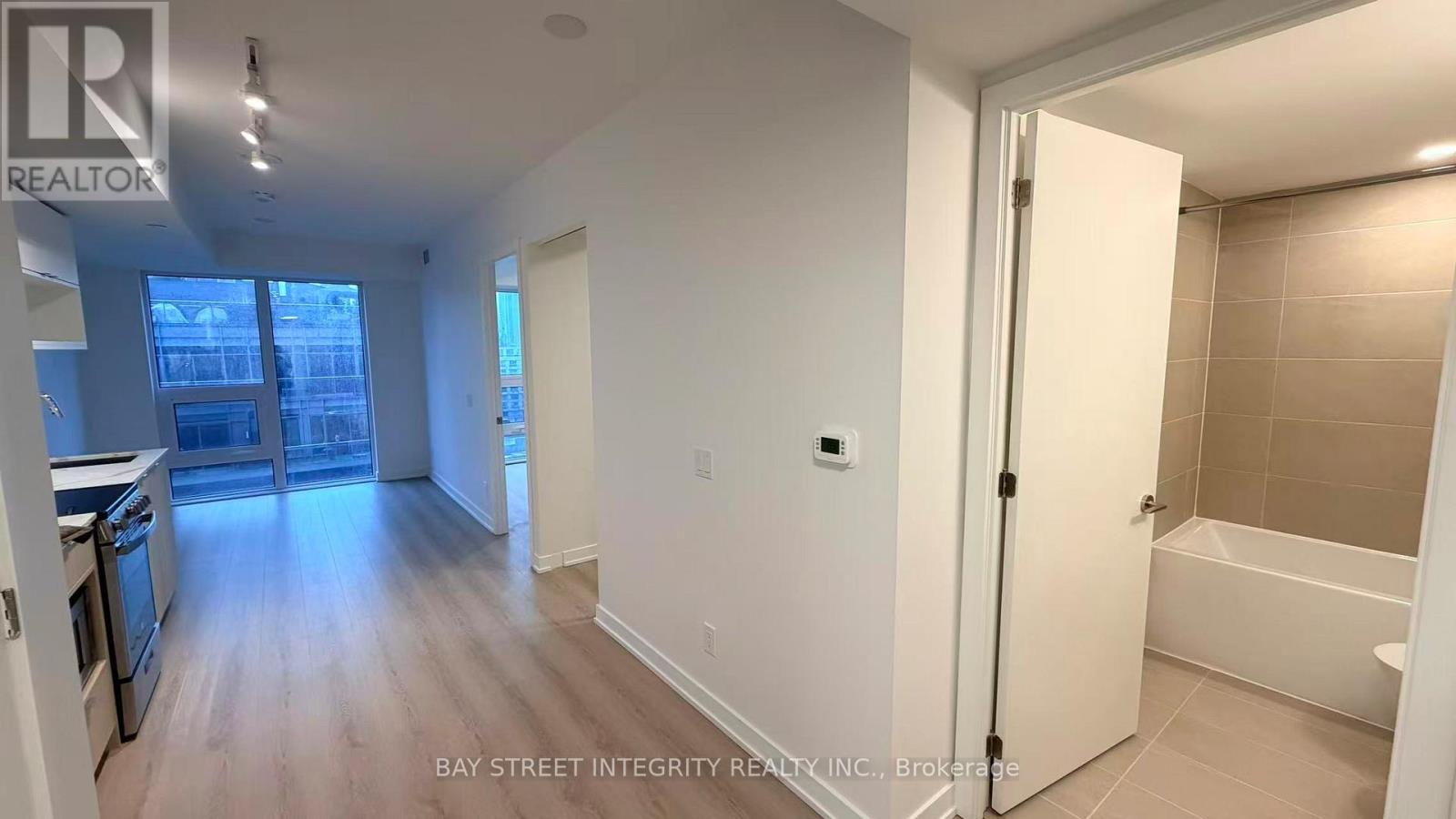 1508 - 100 Queen Street E, Toronto, Ontario  M5C 0B5 - Photo 2 - C13419886