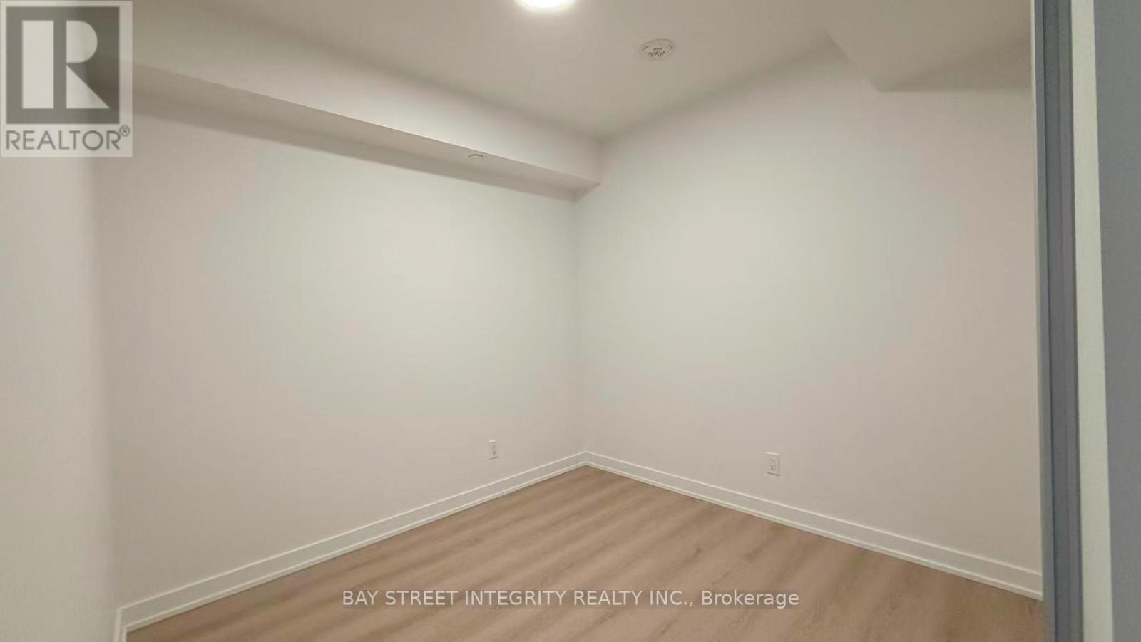 1508 - 100 Queen Street E, Toronto, Ontario  M5C 0B5 - Photo 4 - C13419886