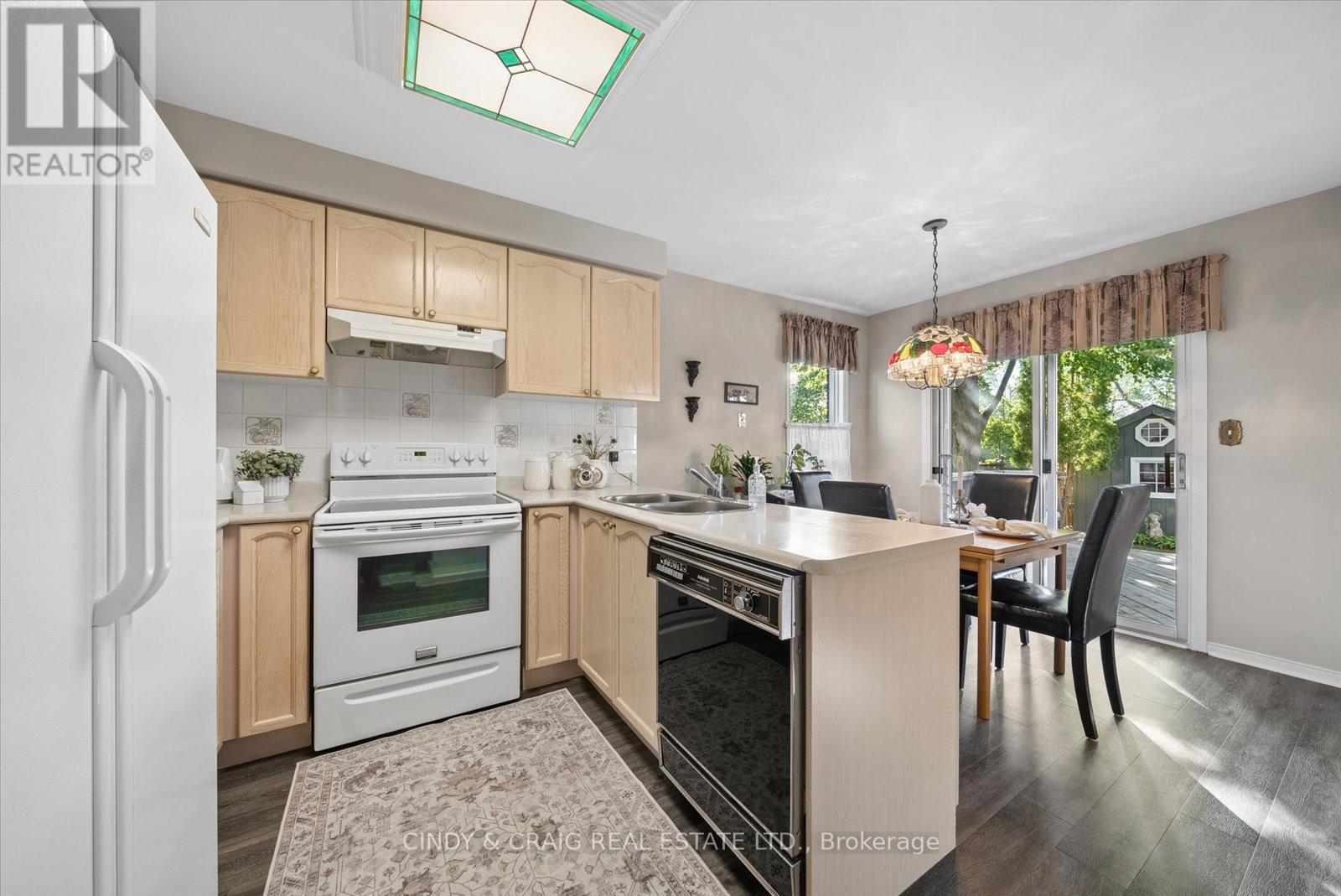 28 Moyse Drive, Clarington, Ontario  L1E 2V4 - Photo 5 - E13419630