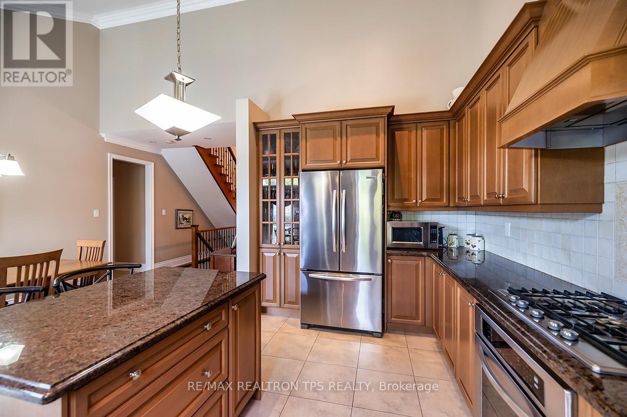 25 Leafield Drive, Toronto, Ontario  M1W 2R2 - Photo 13 - E13419826