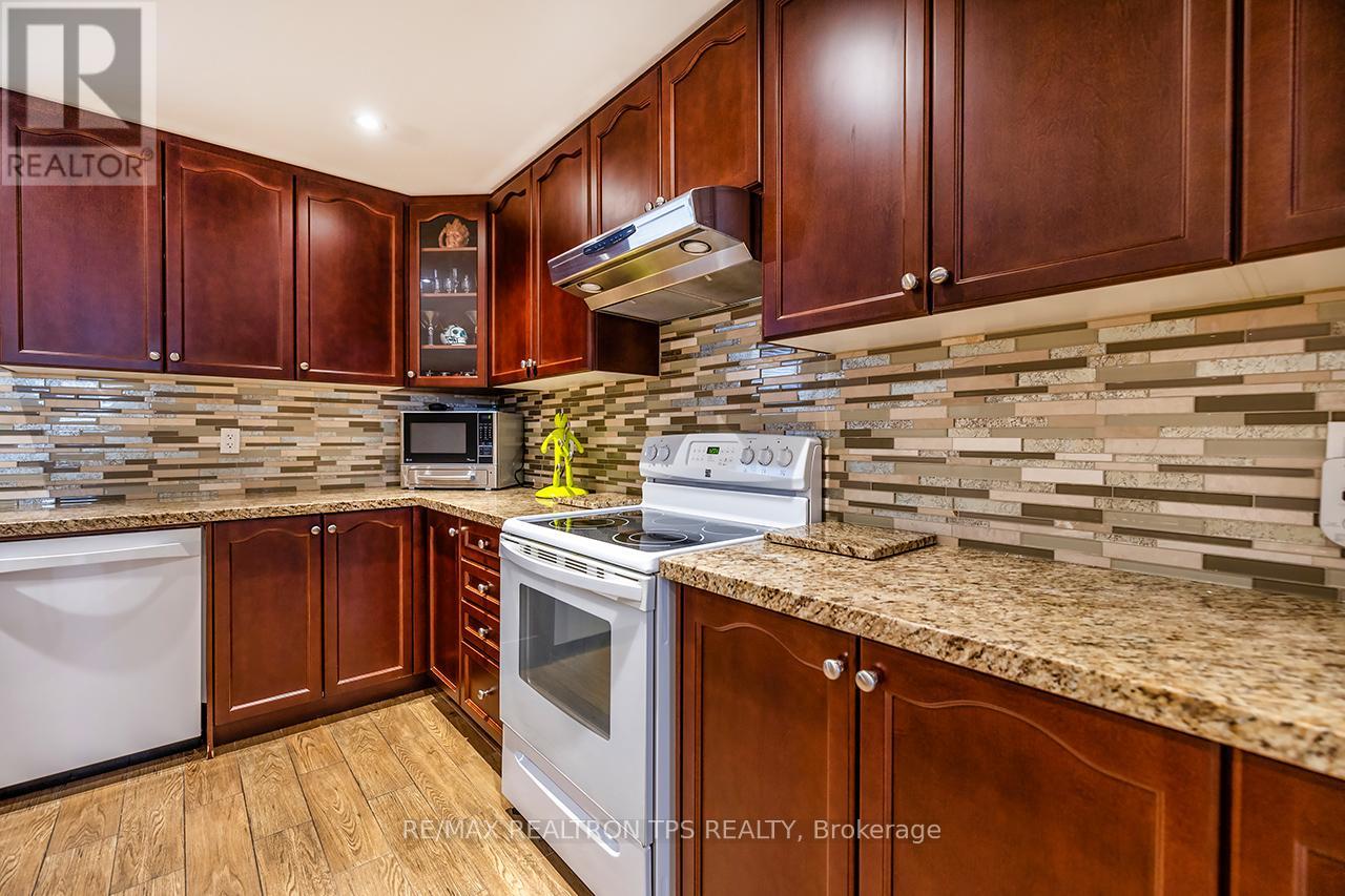 25 Leafield Drive, Toronto, Ontario  M1W 2R2 - Photo 29 - E13419826