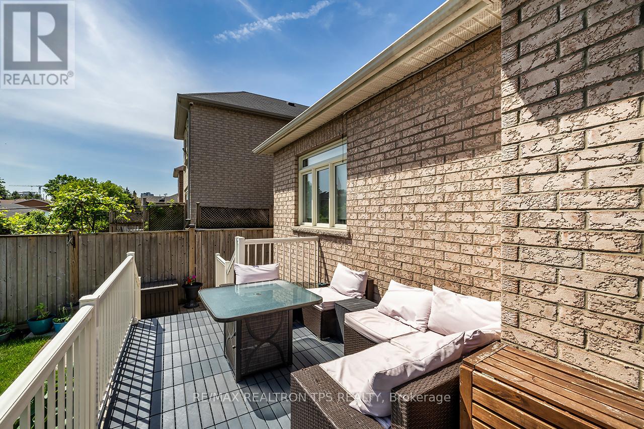 25 Leafield Drive, Toronto, Ontario  M1W 2R2 - Photo 38 - E13419826