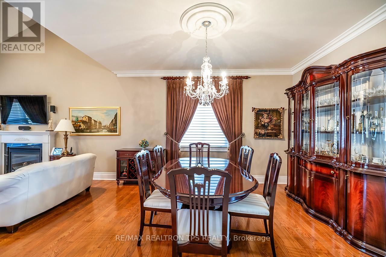 25 Leafield Drive, Toronto, Ontario  M1W 2R2 - Photo 6 - E13419826