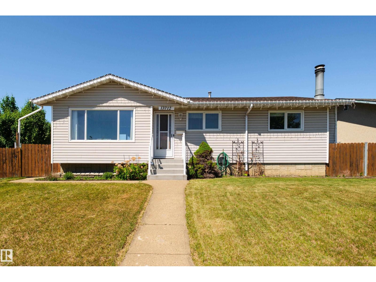 13712 87 ST NW, Edmonton, Alberta