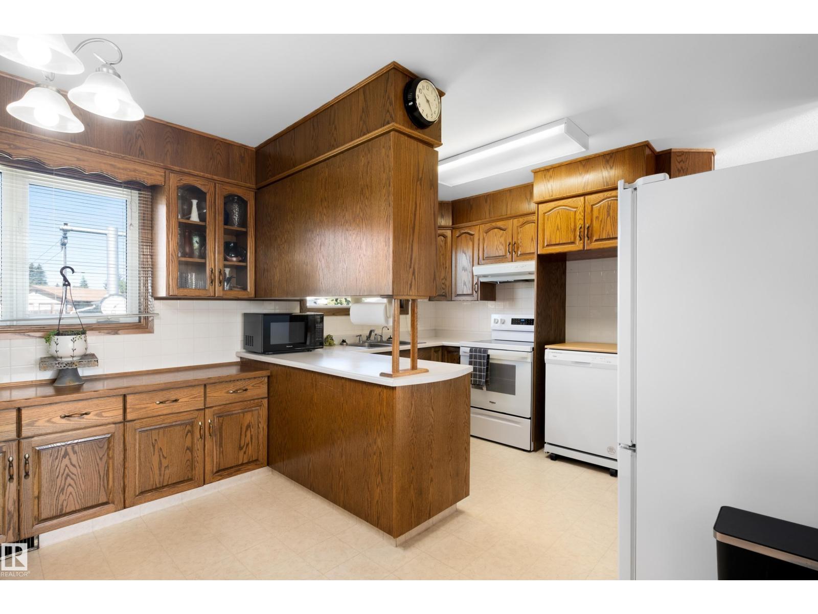 13712 87 St NW, Edmonton, Alberta  T5E 3E9 - Photo 12 - E4492583