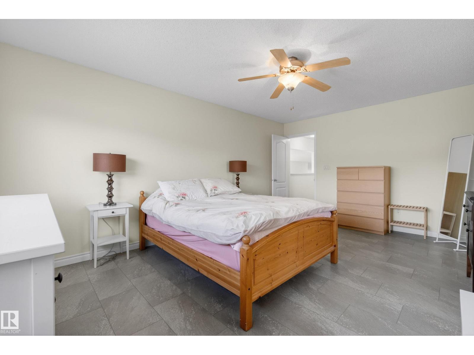 10807 6 Av SW, Edmonton, Alberta  T6W 1G3 - Photo 33 - E4492584