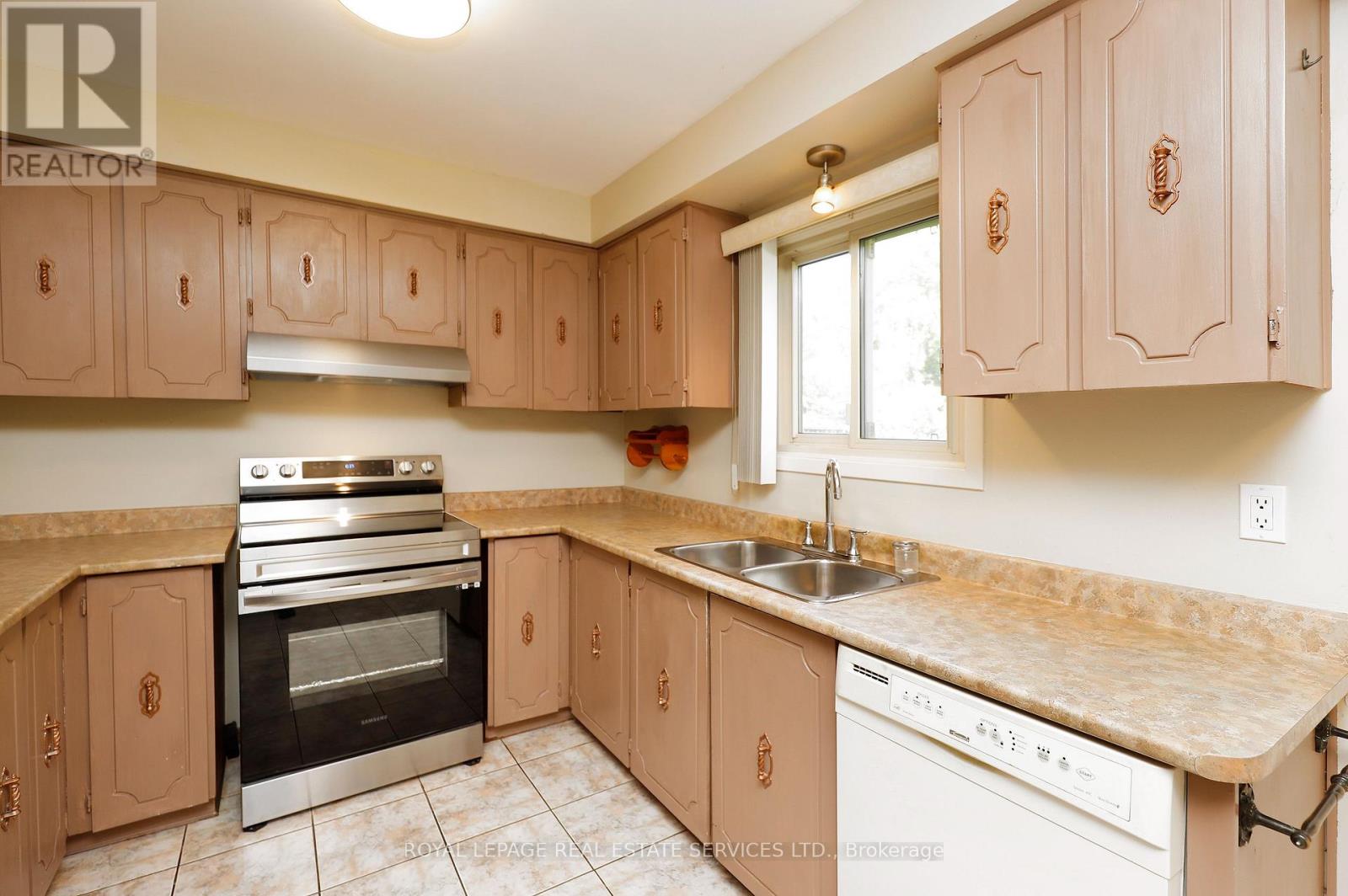 2706 Crystalburn Avenue, Mississauga, Ontario  L5B 2N8 - Photo 13 - W13419604