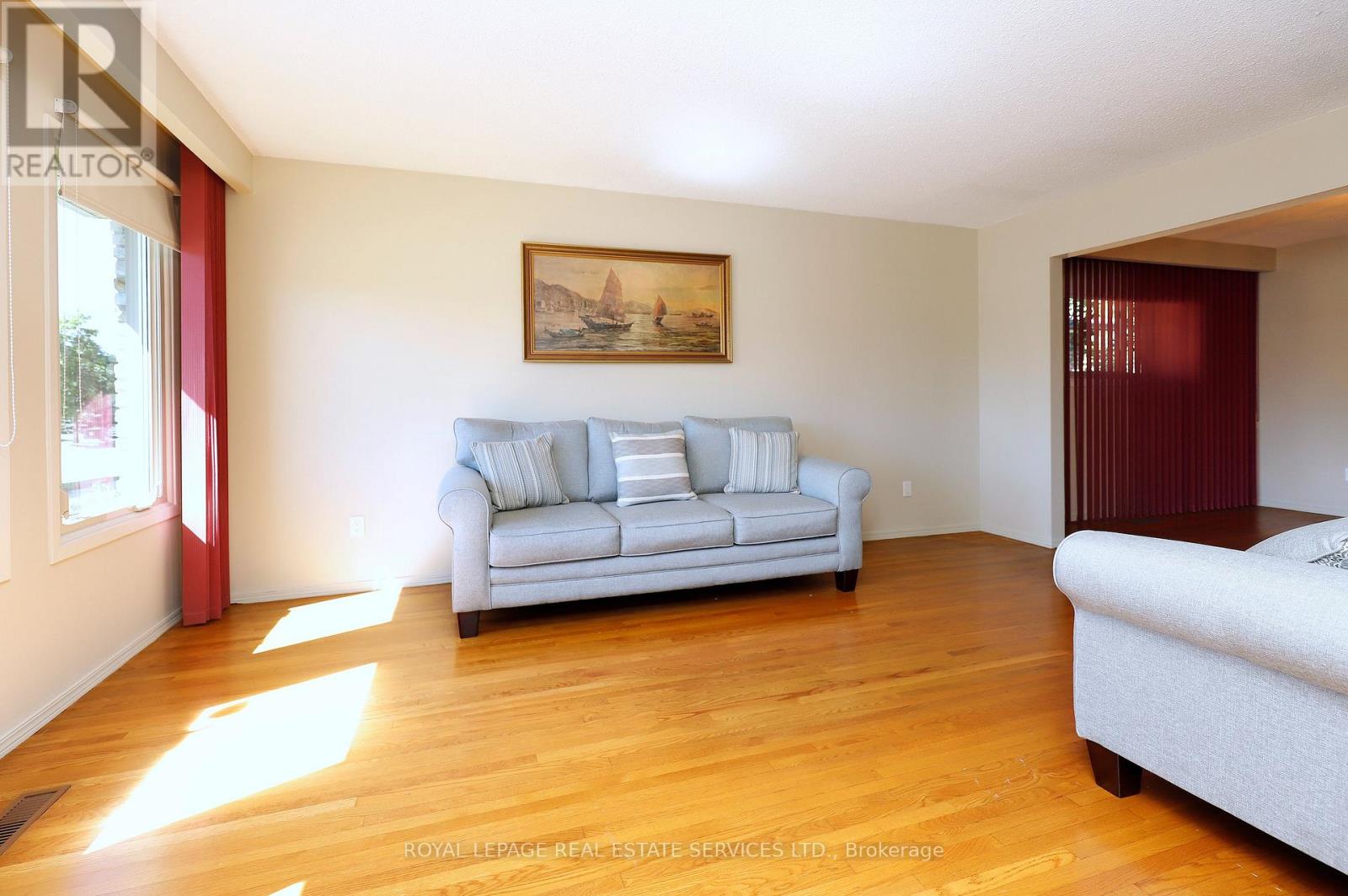 2706 Crystalburn Avenue, Mississauga, Ontario  L5B 2N8 - Photo 5 - W13419604