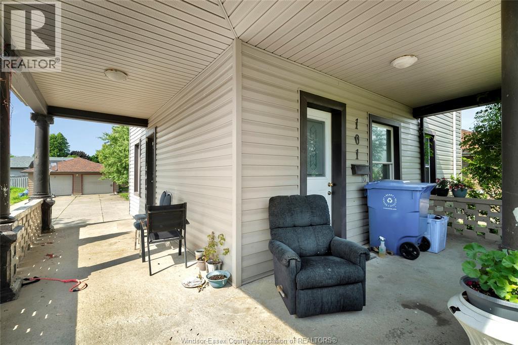 101 Oak Street East, Leamington, Ontario  N8H 2C7 - Photo 2 - 26013555