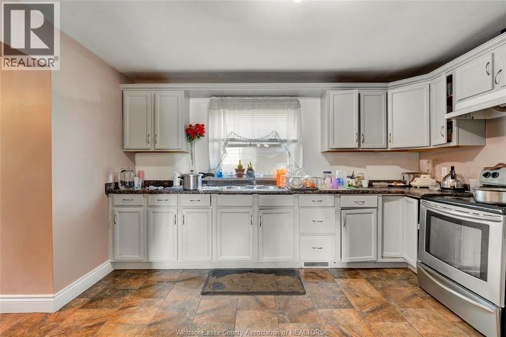 101 Oak Street East, Leamington, Ontario  N8H 2C7 - Photo 6 - 26013555