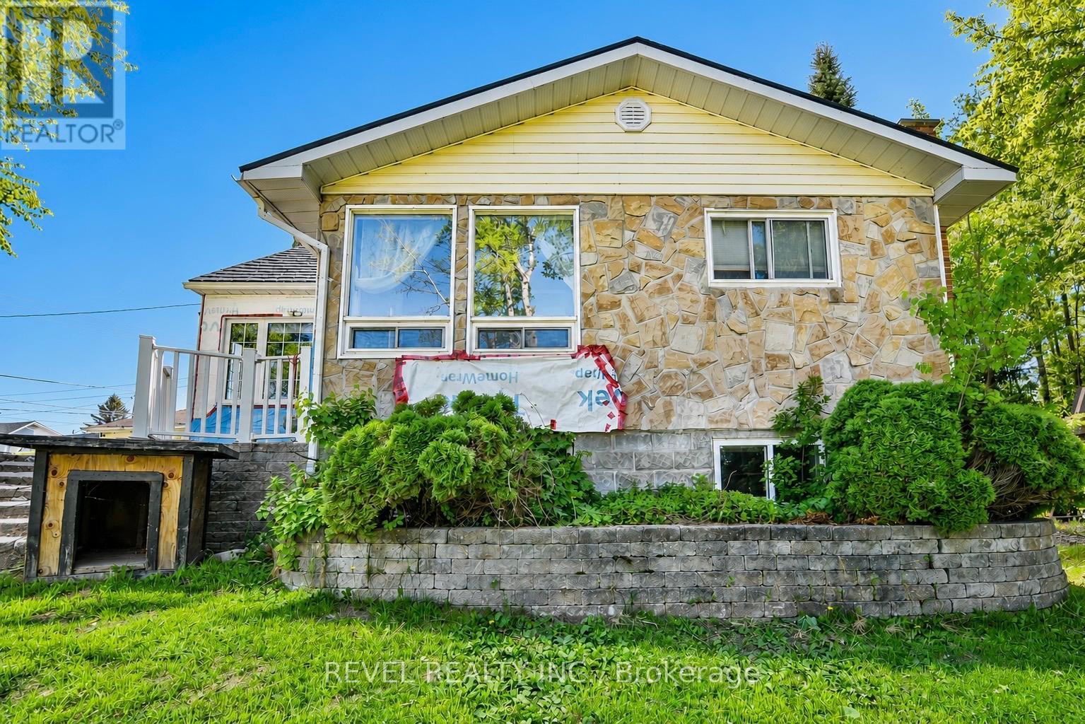 203 Dixon Street, Timmins (Porcupine - East), Ontario  P0N 1C0 - Photo 2 - T13419996