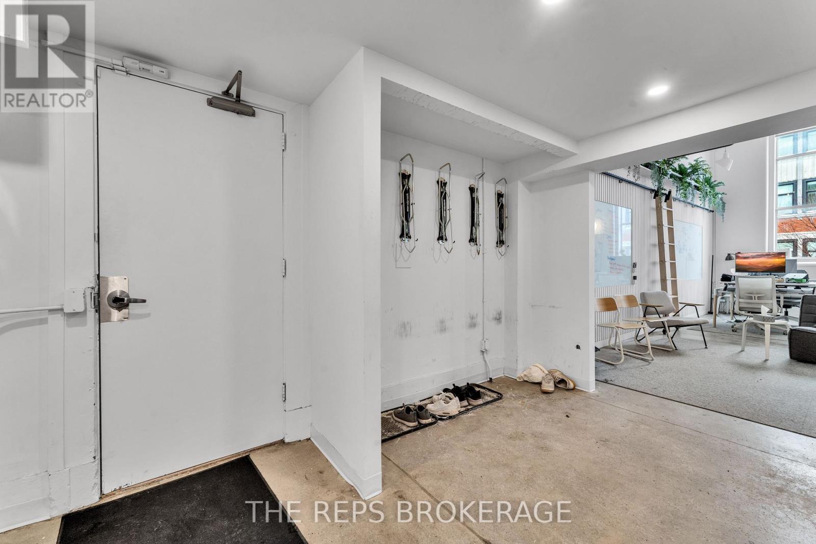 43 Eccles Street, Ottawa, Ontario K1R 6S3 - Photo 4 - X13420040