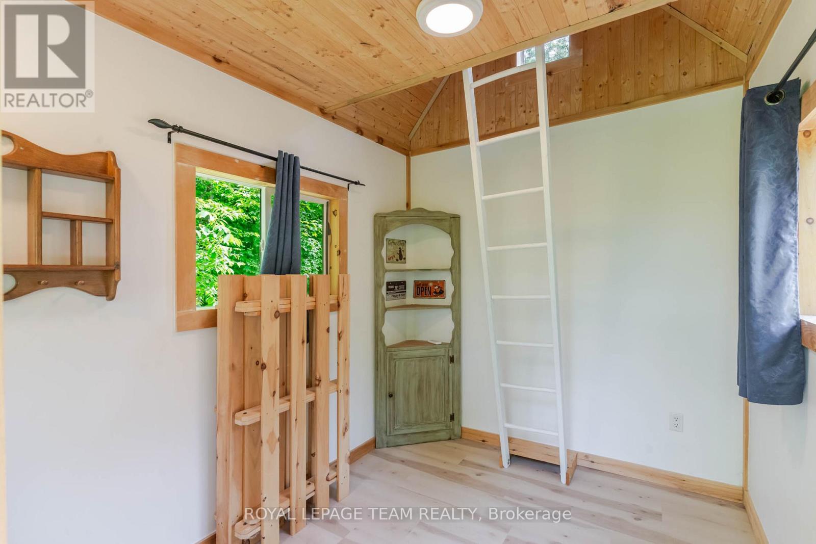 196 Silvery Lane, Tay Valley, Ontario K0H 2B0 - Photo 46 - X13420042