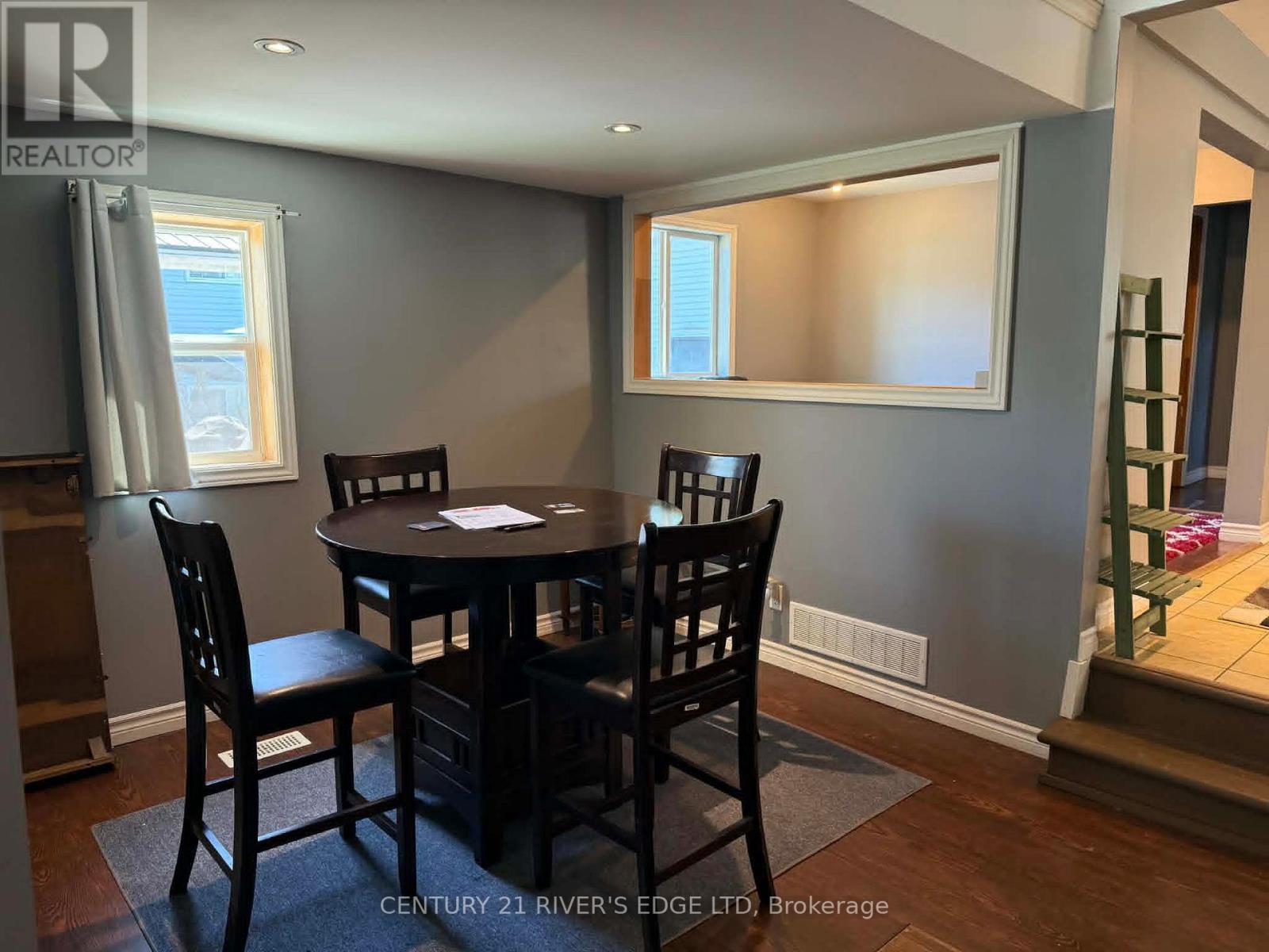 101 Schofield Avenue, Brockville, Ontario  K6V 4M7 - Photo 3 - X12660882
