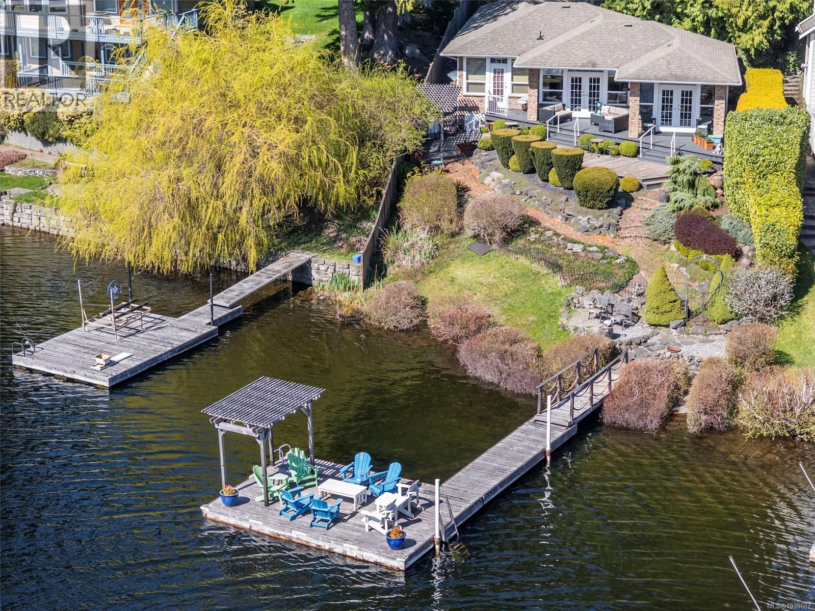 2308 Renfrew Rd