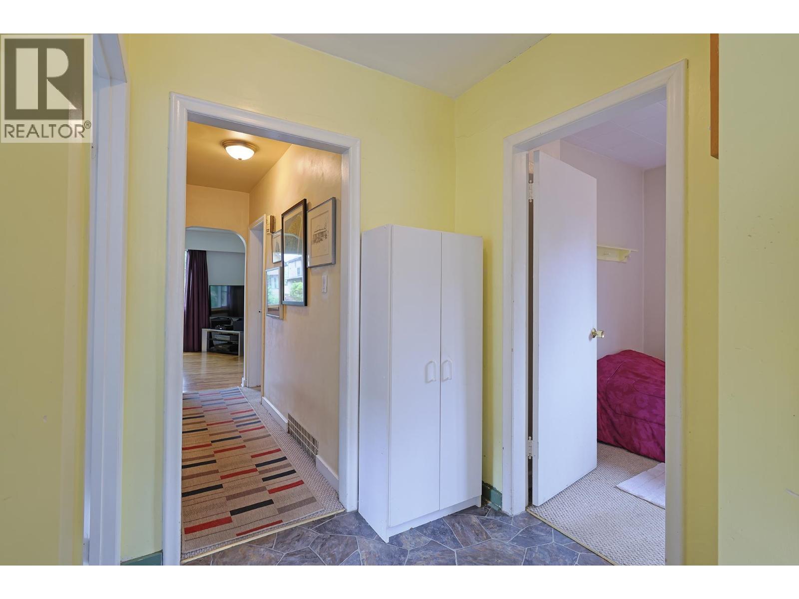 2546 Eton Street, Vancouver, British Columbia  V5K 1J7 - Photo 10 - R3133881